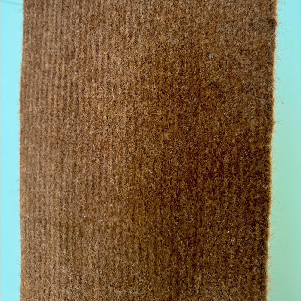 Long brown scarf. Heavy weight